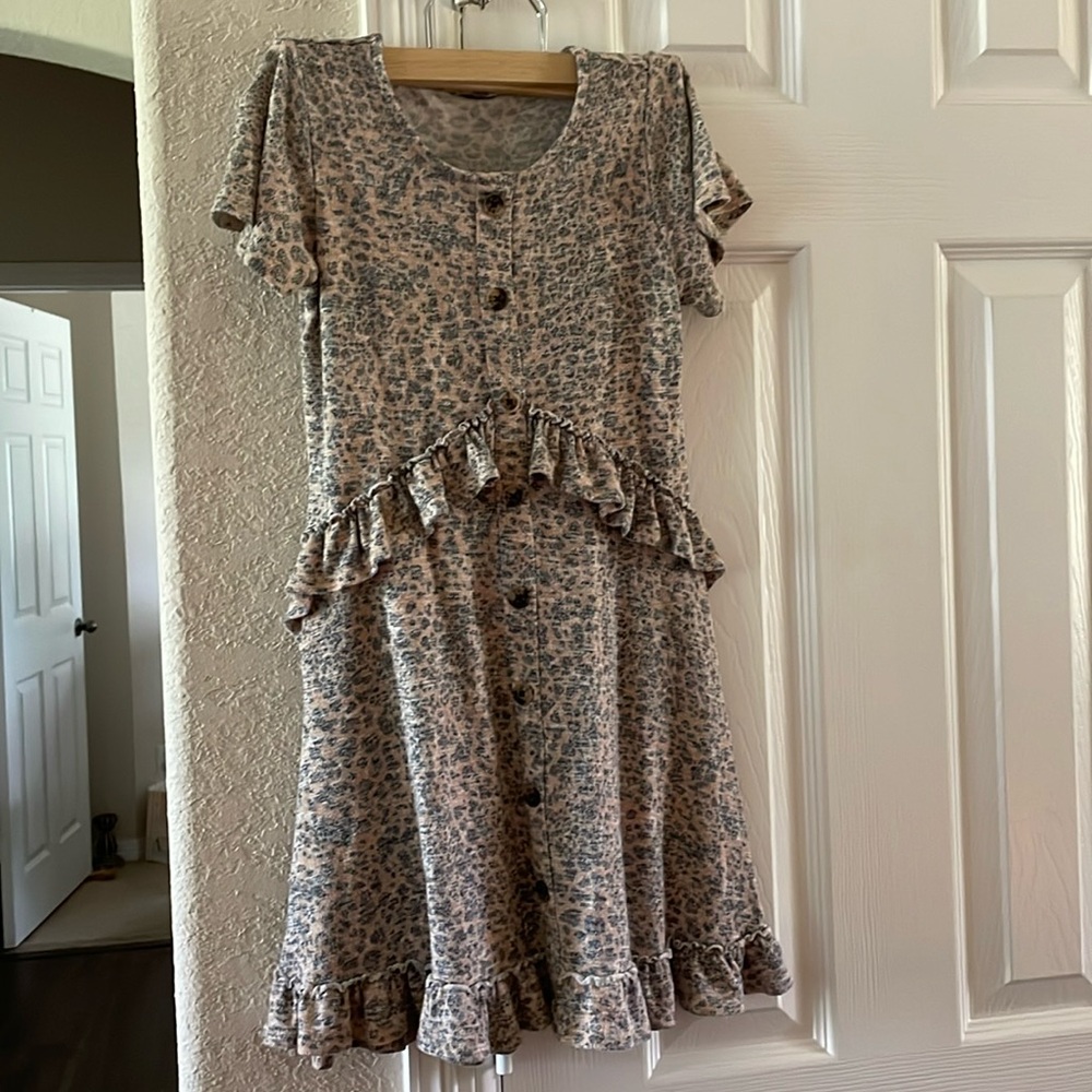 Girls short sleeve dress with ruffles 7